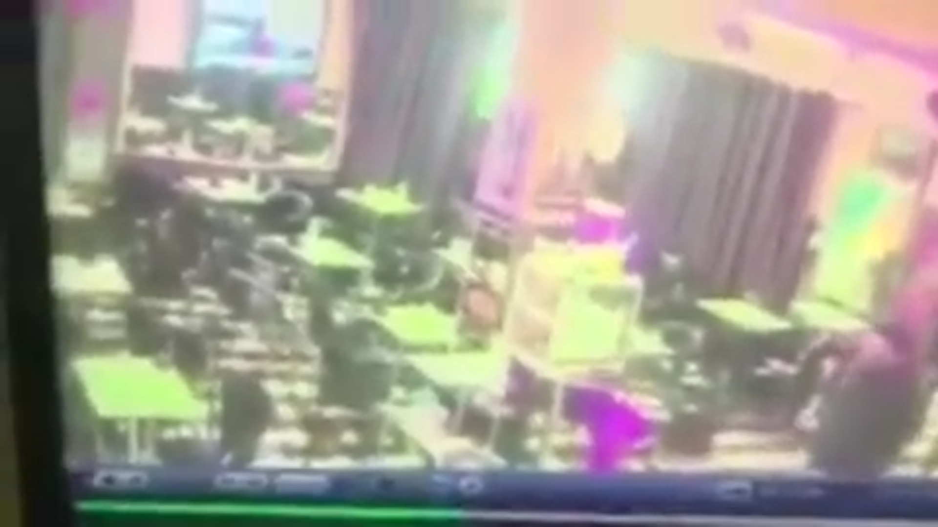 صورة فيديو مرعب على المباشر..ردة فعل زبناء مقهى لحظة تسجيل هزة أرضية بمدينة ميدلت