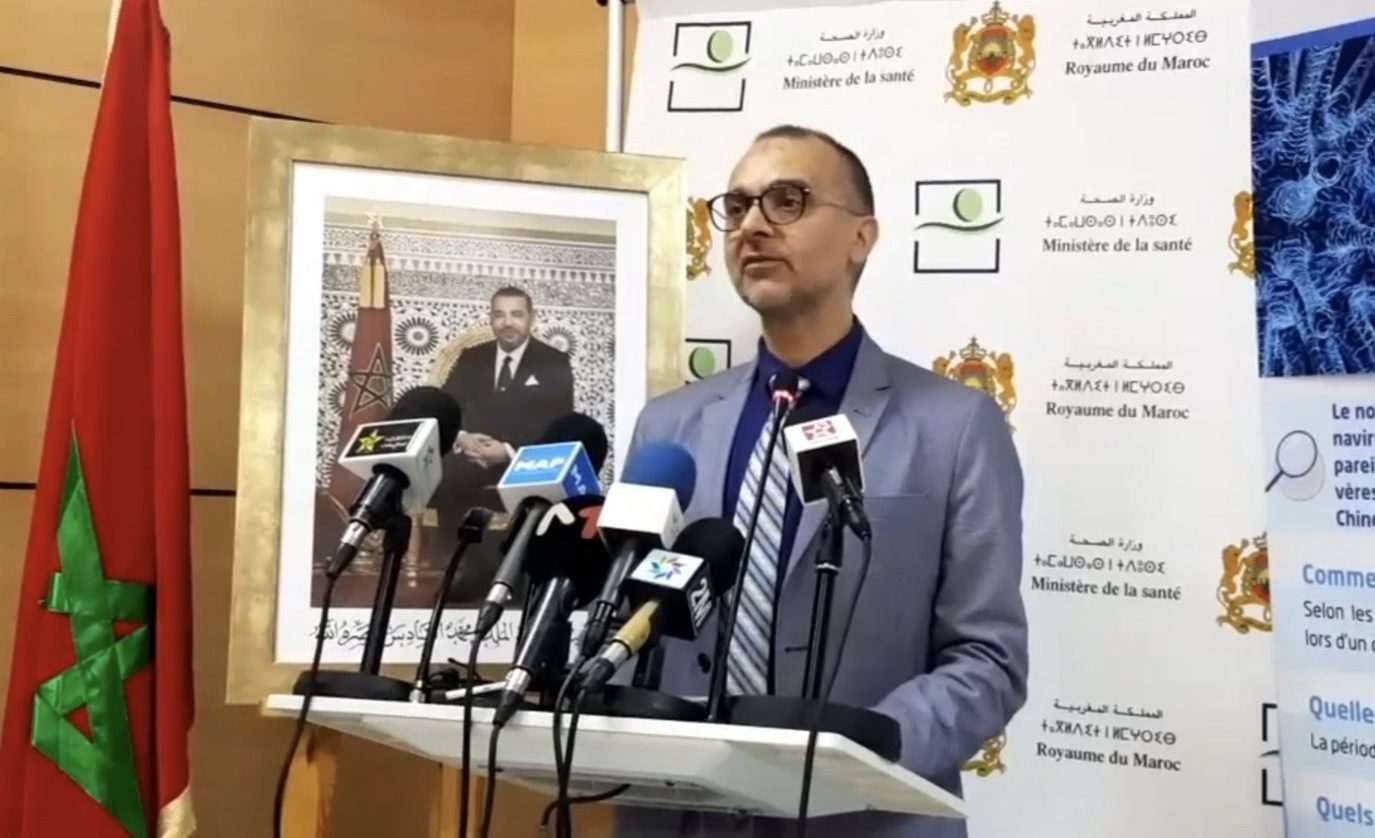 صورة وزارة الصحية : 15 شخص من مكناس دارو سفر جماعي في طيارة وحدة وجابو كورونا للمغرب
