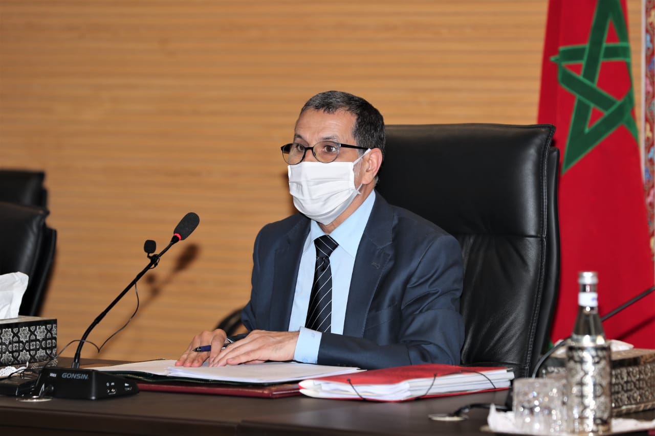 صورة معالم خطة الحكومة لرفع الحجر الصحي مع إستمرار إغلاق المساجد والمقاهي وتشديد التنقل بين المدن