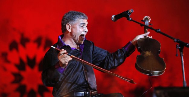 صورة الستاتي يقصف الوزارة بعدما عطاو الملاين الصحاح للفنان وهو ماعطاوهش في زمن كورونا