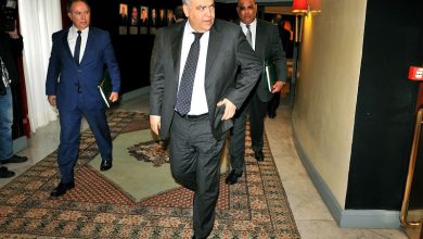 صورة لفتيت يجتمع مع عمال عمالات جهة الدار البيضاء سطات