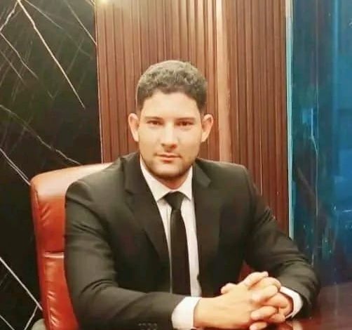 صورة عبدالحميد صالح يهنئ إسلام عبد الرحيم بمنصبه الجديد سكرتيرًا لتحرير جريدة “اليوم”