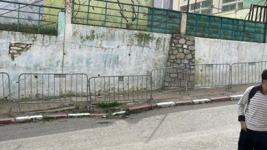 صورة ثانوية الوحدة: تاريخ تعليمي عظيم وسور خارجي يسيء لجمالية المؤسسة